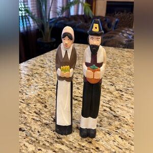 Midwest Importers of Cannon Falls Pilgrims Thanksgiving Figures pumpkin corn